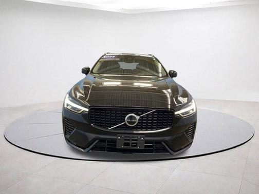 2025 Volvo XC60 B5 Core