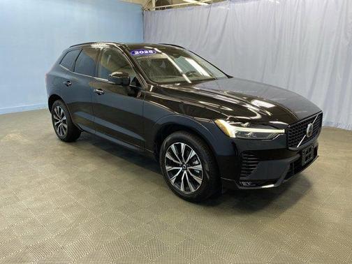 2025 Volvo XC60 B5 Core