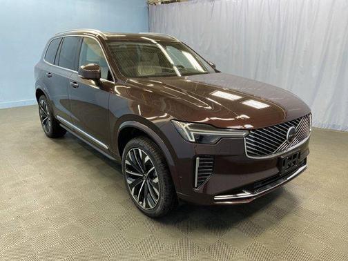 2026 Volvo XC90 PLUS