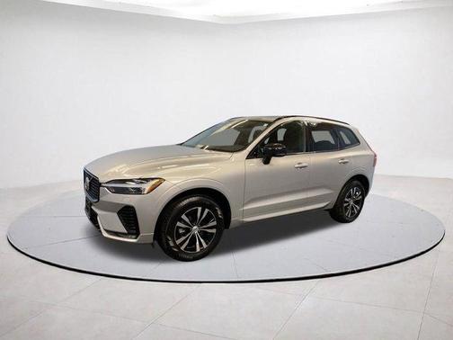 2025 Volvo XC60 B5 Core