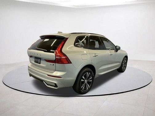 2025 Volvo XC60 B5 Core