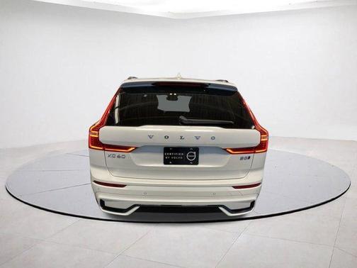 2025 Volvo XC60 B5 Core