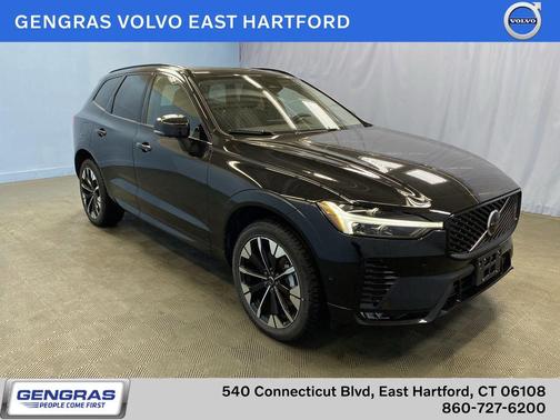 Onyx Black Metallic 2026 Volvo XC60 B5 Plus