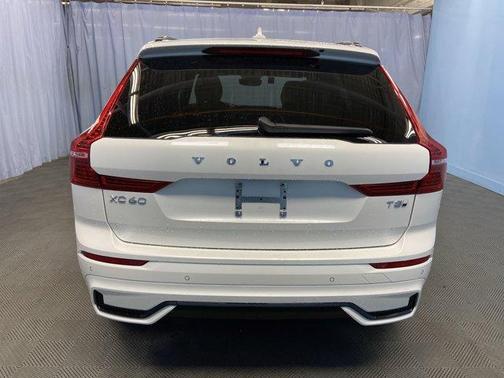 2025 Volvo XC60 Plug-In Hybrid T8 Ultra