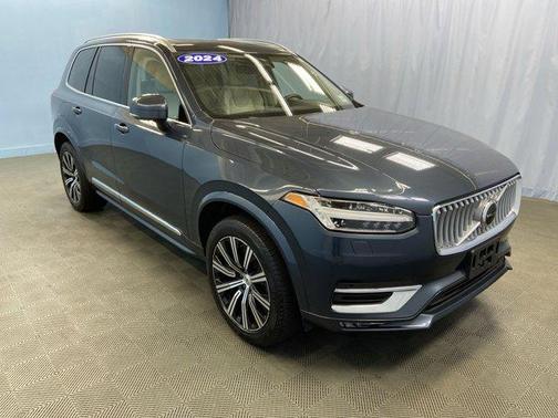 2024 Volvo XC90 B5 Core Bright Theme