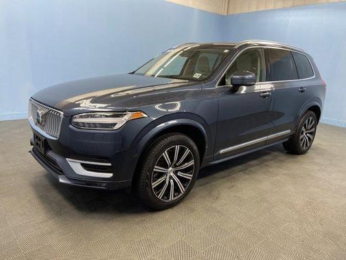 2024 Volvo XC90 B5 Core Bright Theme