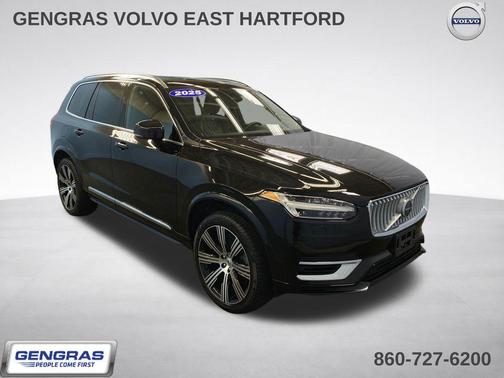 Onyx Black Metallic 2025 Volvo XC90 Plug-In Hybrid T8 Plus 7-Seater