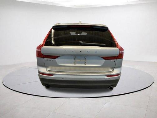 2018 Volvo XC60 T6 Momentum