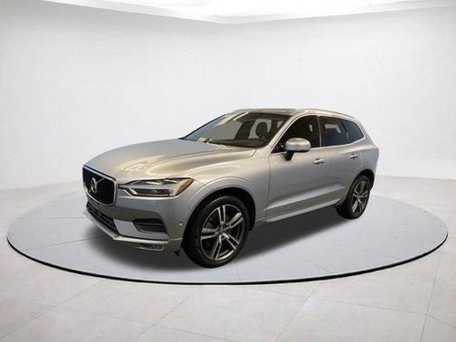 2018 Volvo XC60 T6 Momentum