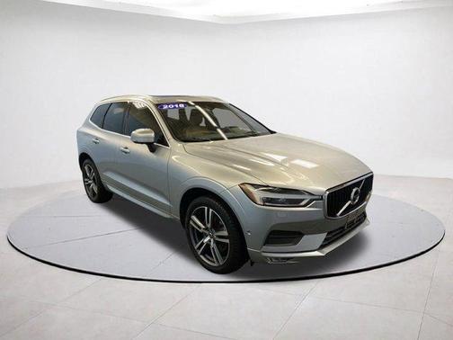 2018 Volvo XC60 T6 Momentum