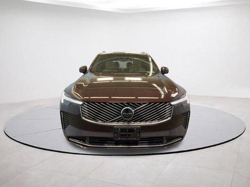 2026 Volvo XC90 B6 Plus 6-Seater