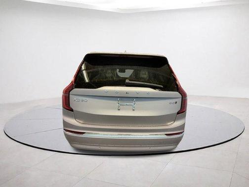 2026 Volvo XC90 B5 Core