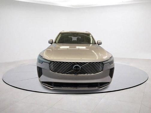 2026 Volvo XC90 B5 Core