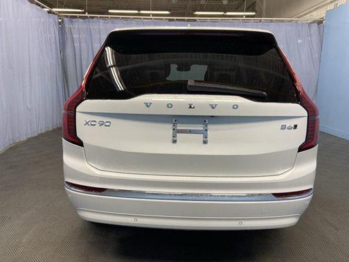 2026 Volvo XC90 B6 Plus 6-Seater