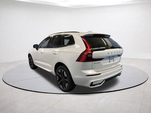2026 Volvo XC60 Plug-In Hybrid T8 Ultra