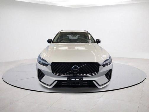 2026 Volvo XC60 Plug-In Hybrid T8 Ultra