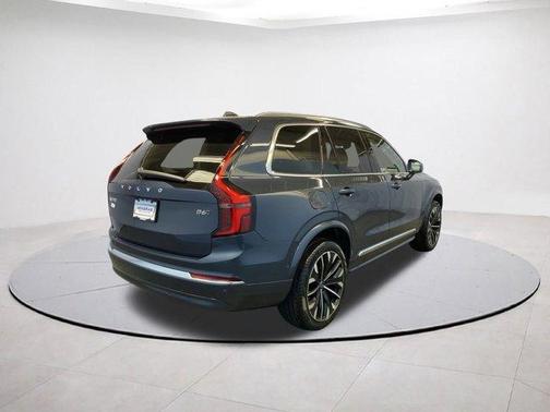 2026 Volvo XC90 B6 Ultra 7-Seater