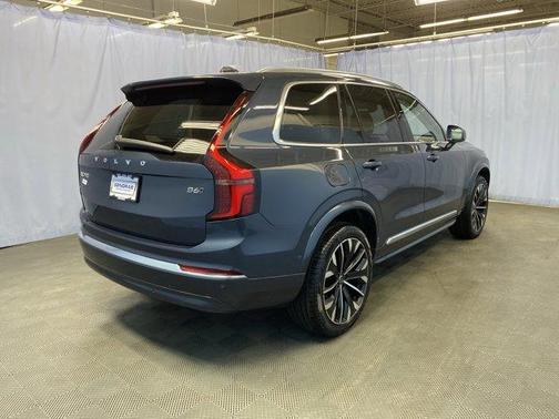 2026 Volvo XC90 B6 Ultra 7-Seater