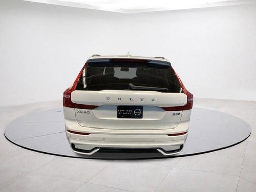 2025 Volvo XC60 B5 Plus