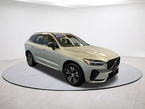 2025 Volvo XC60 B5 Core