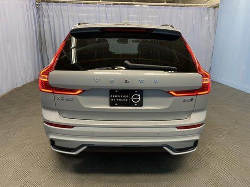 2025 Volvo XC60 B5 Plus