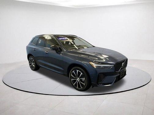 2025 Volvo XC60 B5 Plus