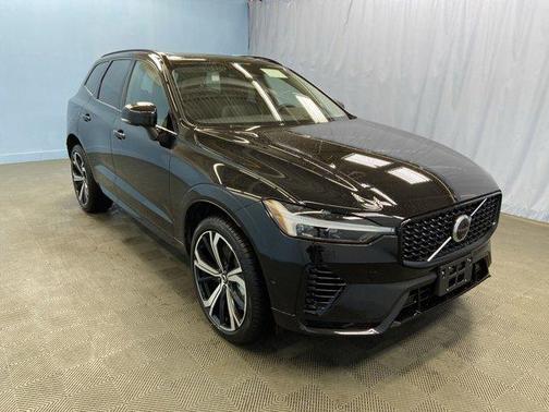 2025 Volvo XC60 Plug-In Hybrid T8 Ultra