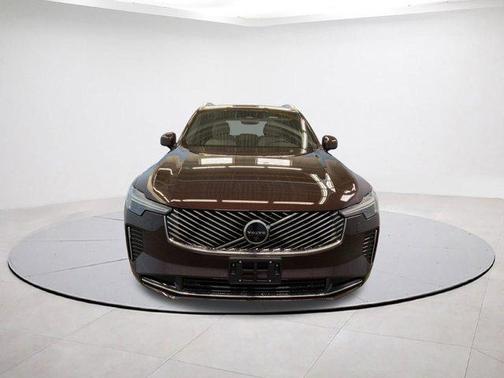 2026 Volvo XC90 B5 Plus 7-Seater