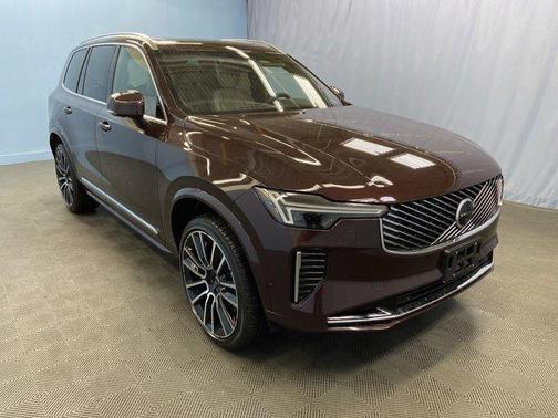2026 Volvo XC90 B5 Plus 7-Seater