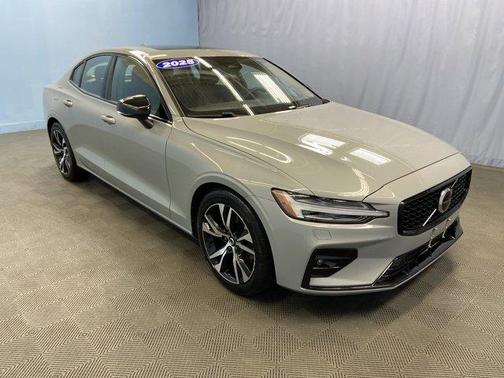 2025 Volvo S60 B5 Core