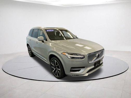 2024 Volvo XC90 B6 Plus Bright Theme 7-Seater