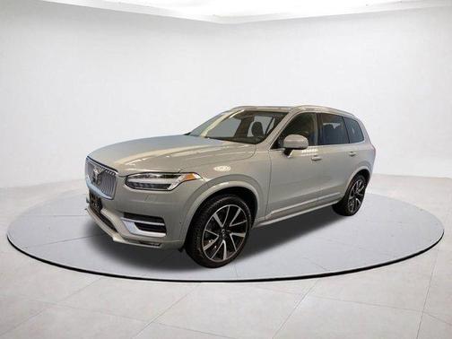2024 Volvo XC90 B6 Plus Bright Theme 7-Seater