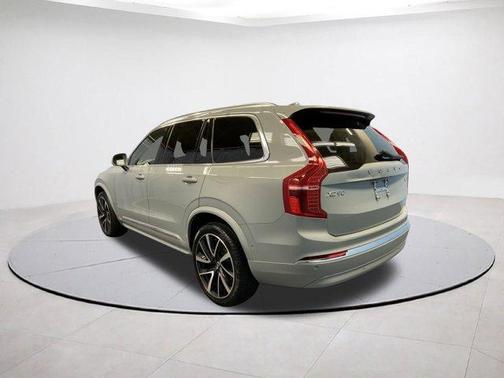 2024 Volvo XC90 B6 Plus Bright Theme 7-Seater