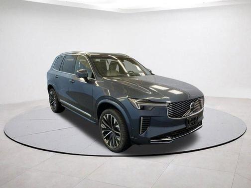 2026 Volvo XC90 B6 Plus 7-Seater