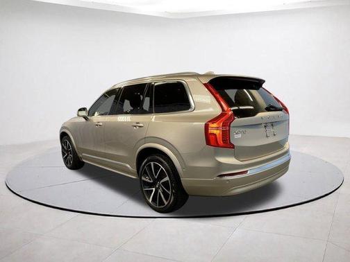 2024 Volvo XC90 B6 Plus Bright Theme 7-Seater
