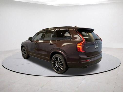 2026 Volvo XC90 B6 Ultra Dark Theme 7-Seater