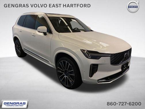 Crystal White Pearl 2026 Volvo XC90 B6 Plus 7-Seater