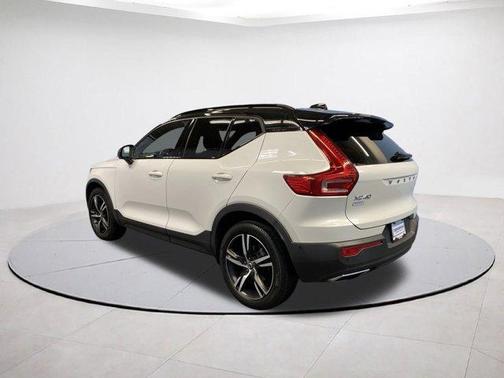 2019 Volvo XC40 T5 R-Design