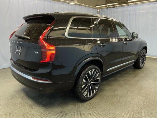 2025 Volvo XC90 Plug-In Hybrid T8 Plus 7-Seater