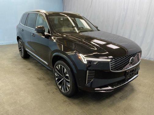 2025 Volvo XC90 Plug-In Hybrid T8 Plus 7-Seater