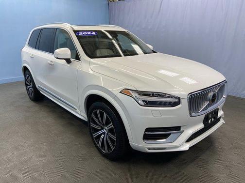 2024 Volvo XC90 B5 Core Bright Theme