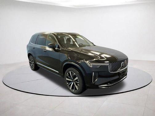 2026 Volvo XC90 B6 Core