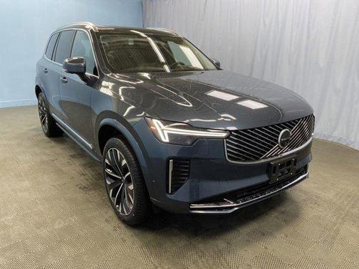 2025 Volvo XC90 B6 Ultra