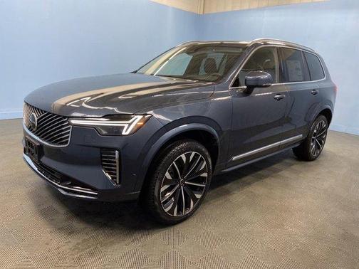 2025 Volvo XC90 B6 Ultra