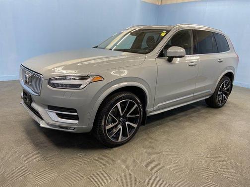 2024 Volvo XC90 B6 Ultimate Bright Theme 7-Seater