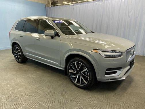2024 Volvo XC90 B6 Ultimate Bright Theme 7-Seater