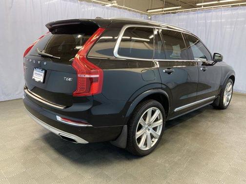 2017 Volvo XC90 T6 Inscription