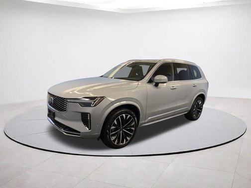 2025 Volvo XC90 B6 Plus 7-Seater