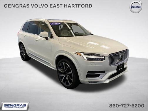 Crystal White 2023 Volvo XC90 B6 Plus 7-Seater