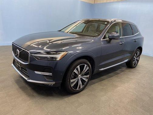 2023 Volvo XC60 B5 Plus Bright Theme